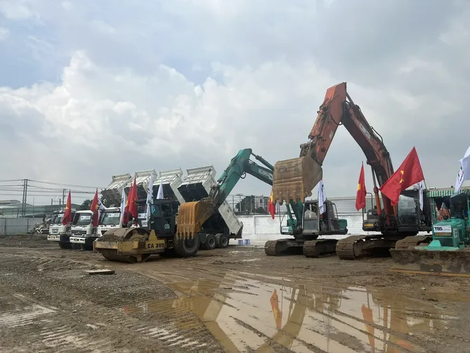 chính thức khởi công dự án hồ gươm xanh
